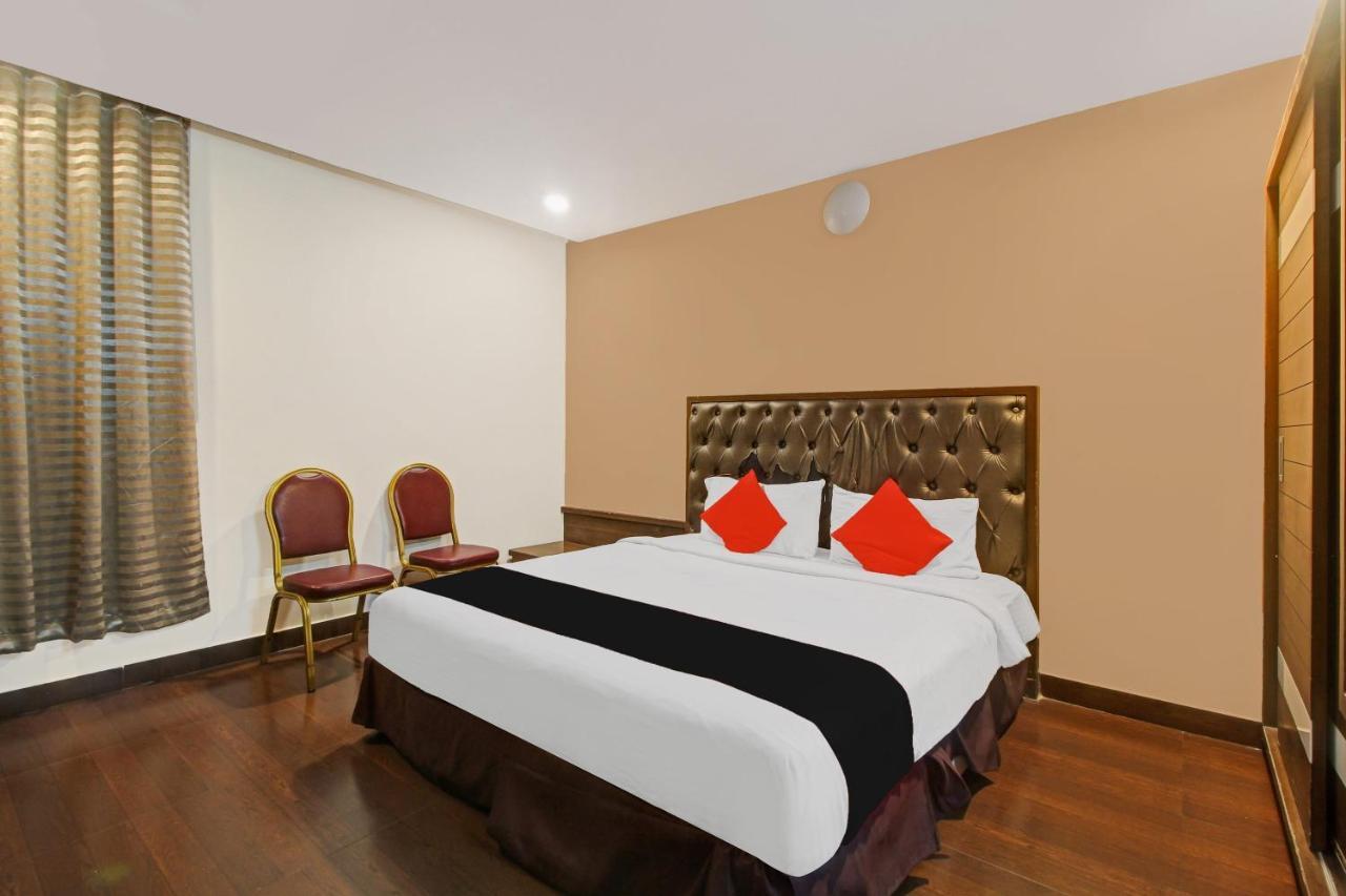 Collection O 82357 Hotel Surabhi Pride Trimulgherry المظهر الخارجي الصورة