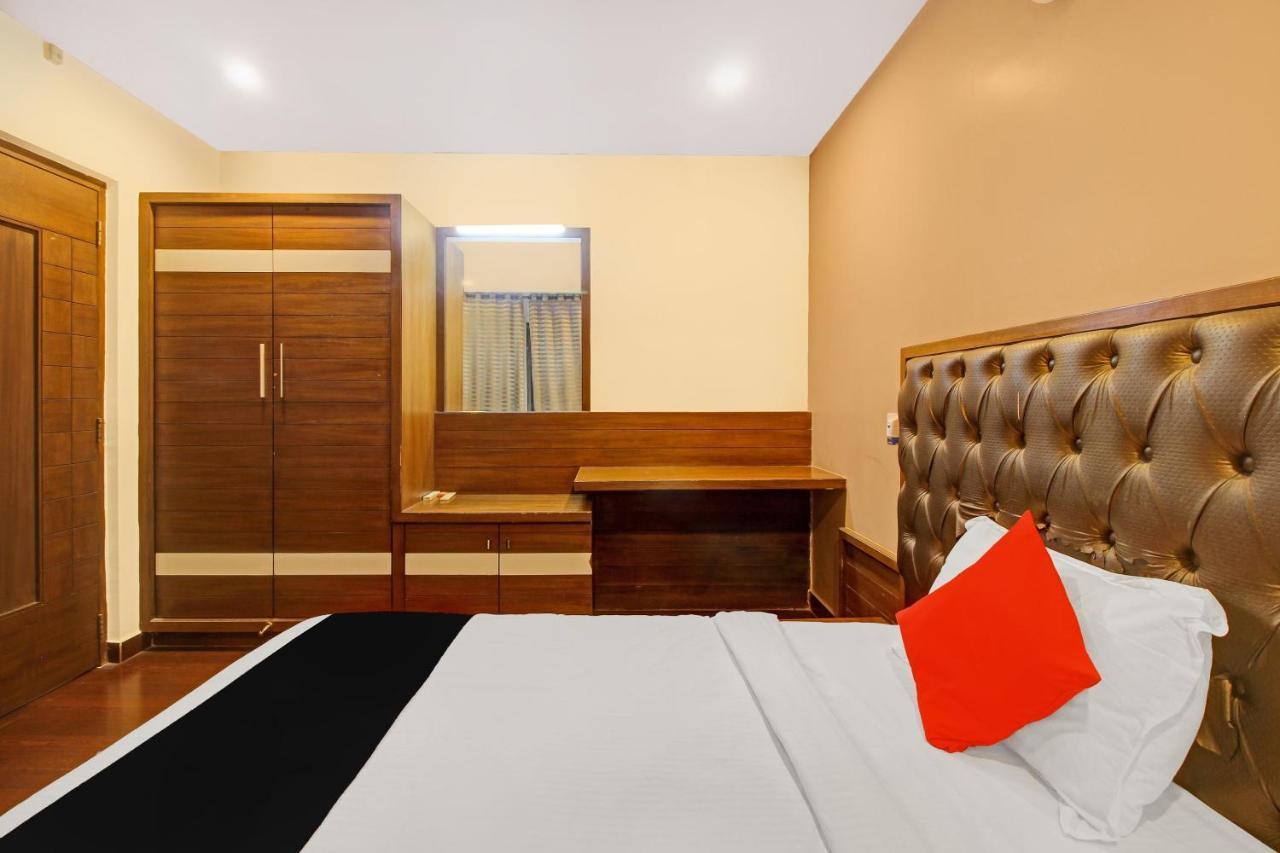 Collection O 82357 Hotel Surabhi Pride Trimulgherry المظهر الخارجي الصورة
