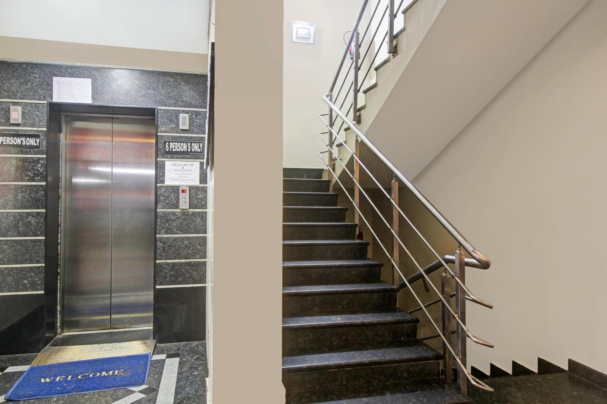 Collection O 82357 Hotel Surabhi Pride Trimulgherry المظهر الخارجي الصورة