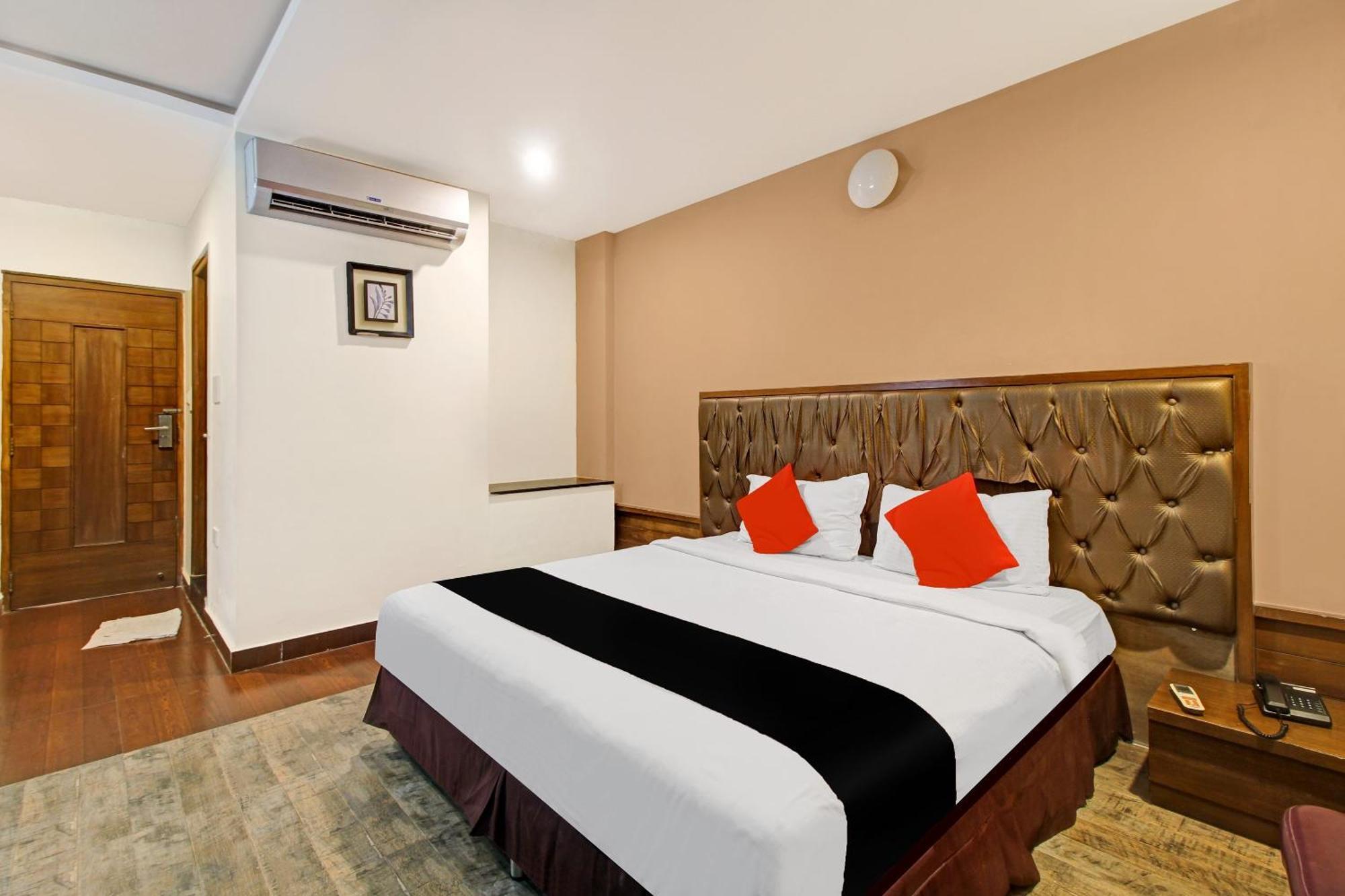 Collection O 82357 Hotel Surabhi Pride Trimulgherry المظهر الخارجي الصورة