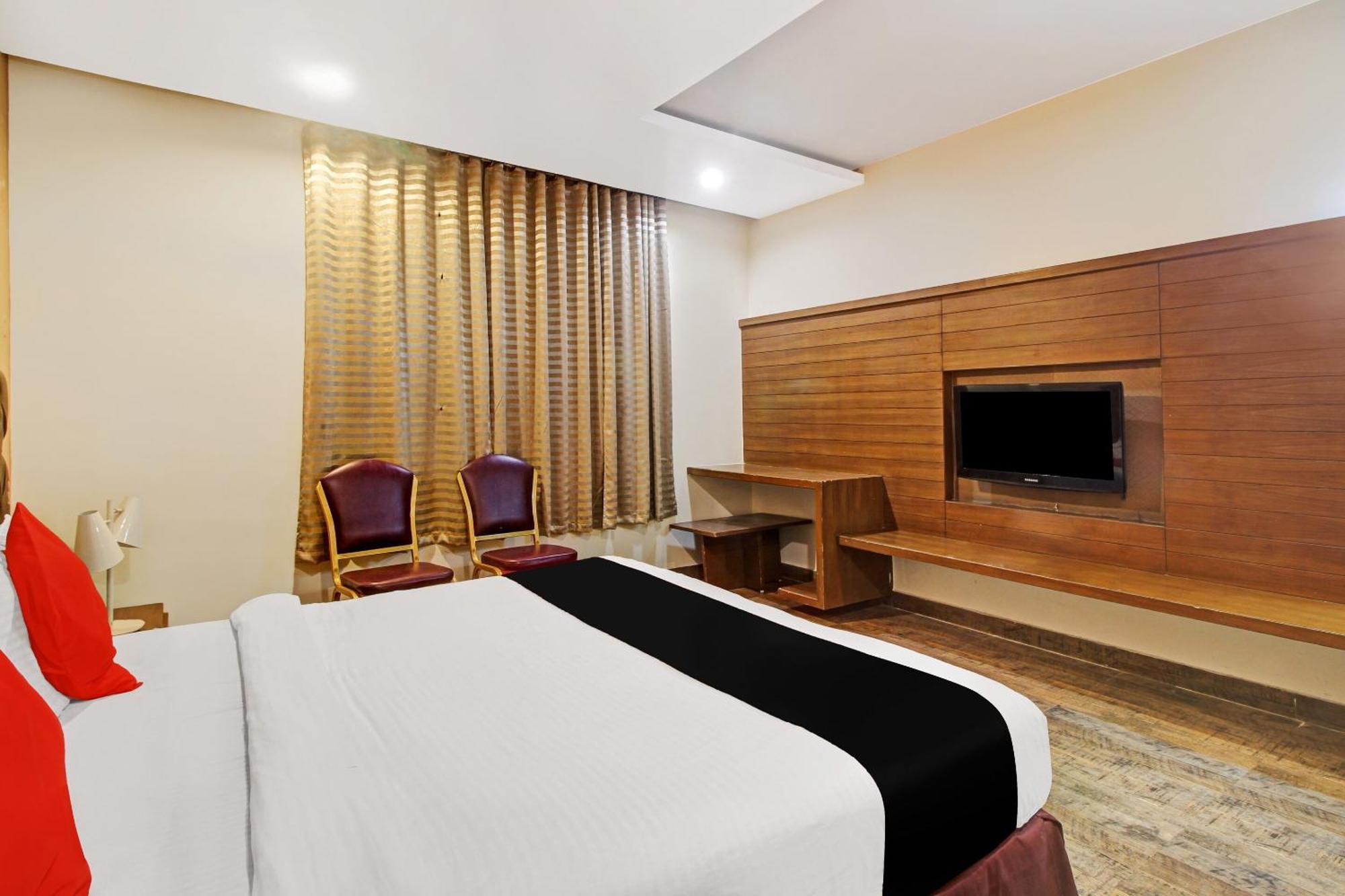 Collection O 82357 Hotel Surabhi Pride Trimulgherry المظهر الخارجي الصورة