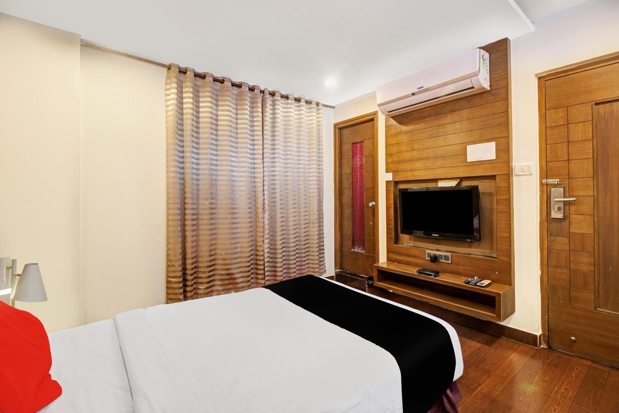 Collection O 82357 Hotel Surabhi Pride Trimulgherry المظهر الخارجي الصورة